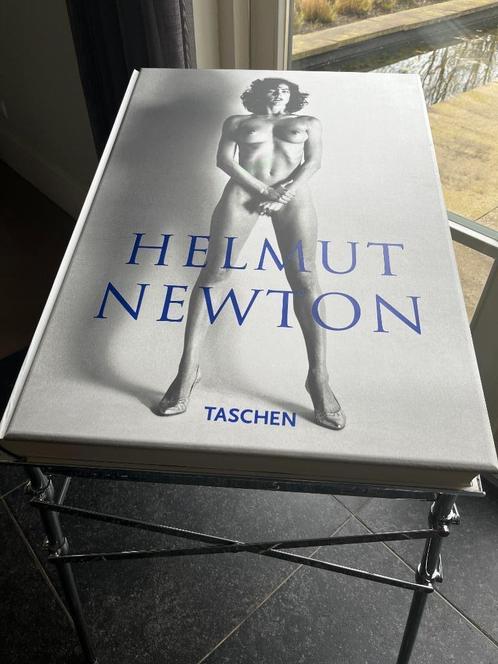 Helmut Newton Sumo TASCHEN, Livres, Art & Culture | Photographie & Design, Comme neuf, Enlèvement ou Envoi