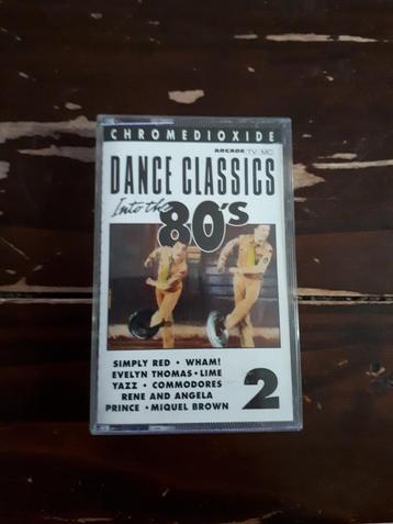 Cassettebandje : Dance Classics Into the 80's 2 beschikbaar voor biedingen
