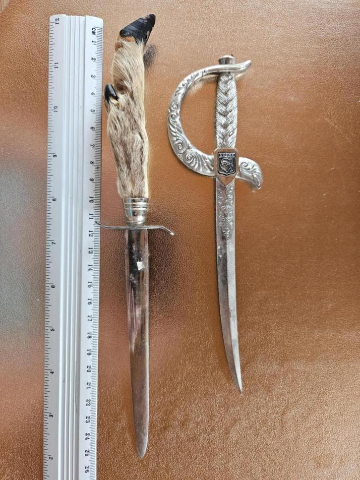 Lot de 2 anciens ouvre lettres, Antiek en Kunst, Curiosa en Brocante, Ophalen of Verzenden