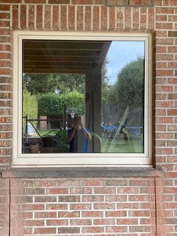 Alu raam met draai/kipfunctie creme P901 beschikbaar voor biedingen
