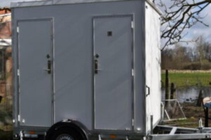 Toiletwagen huren - Kempen, Hobby en Vrije tijd, Feestartikelen | Verhuur, Zo goed als nieuw, Ophalen