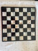 Schaakbord in marmer, Hobby en Vrije tijd, Gezelschapsspellen | Bordspellen, Ophalen, Zo goed als nieuw