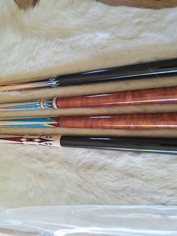 Biljartkeu met houten topeind of met topeind van carbon beschikbaar voor biedingen