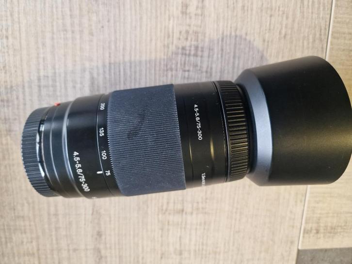 Sony 75-300mm f/4.5-5.6 - Monture Sony A, Diversen, Overige Diversen, Zo goed als nieuw, Ophalen