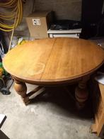 Ovaal tafel met versierde poten, Huis en Inrichting, Tafels | Eettafels, Ophalen, Gebruikt, Eikenhout, Vier personen