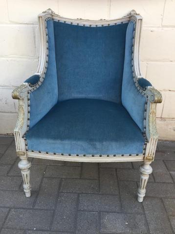 Fauteille beschikbaar voor biedingen