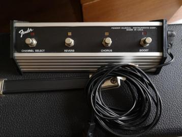 Fender voetschakelaar beschikbaar voor biedingen