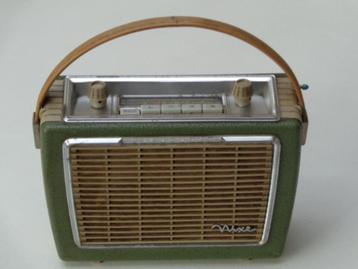 Draagbare Vintage Radio BLAUPUNKT Model NIXE uit 1961 beschikbaar voor biedingen