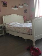 Antiek slaapkamer, Ophalen