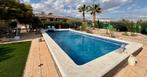 2 fincas met elk eigen zwembad te koop in Albatera, Alicante, Immo, Buitenland, Spanje, Albatera, Alicante, 5 kamers, Woonhuis