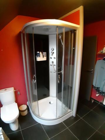 Douche kabine beschikbaar voor biedingen
