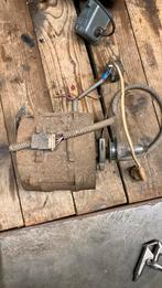 Motor, Elektronische apparatuur, Ophalen