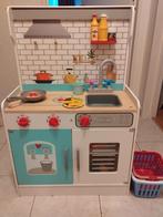 Cuisine enfant+ accessoires+ maison de poupée deux en un, Kinderen en Baby's, Speelgoed | Speelkeukens, Gebruikt, Ophalen