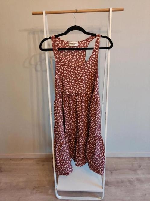 Jurk met bollenprint Essentiel Antwerp maat 38, Kleding | Dames, Jurken, Zo goed als nieuw, Maat 38/40 (M), Bruin, Ophalen of Verzenden