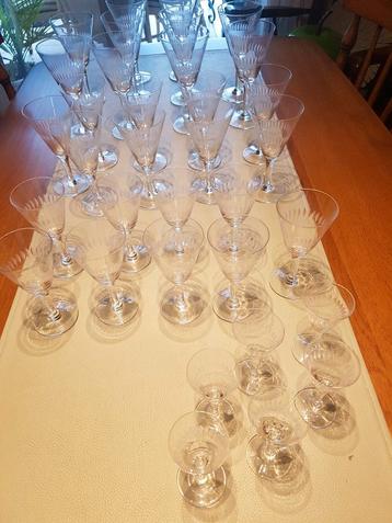 Service de verre de 34 pièces, Enlèvement, Comme neuf