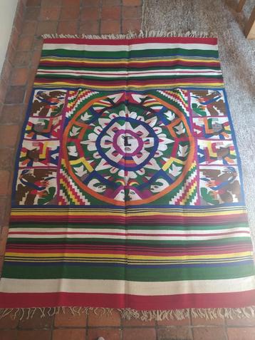 Authentiek Mexicaans tapijt. 130cm x 180cm (190cm inclusief 