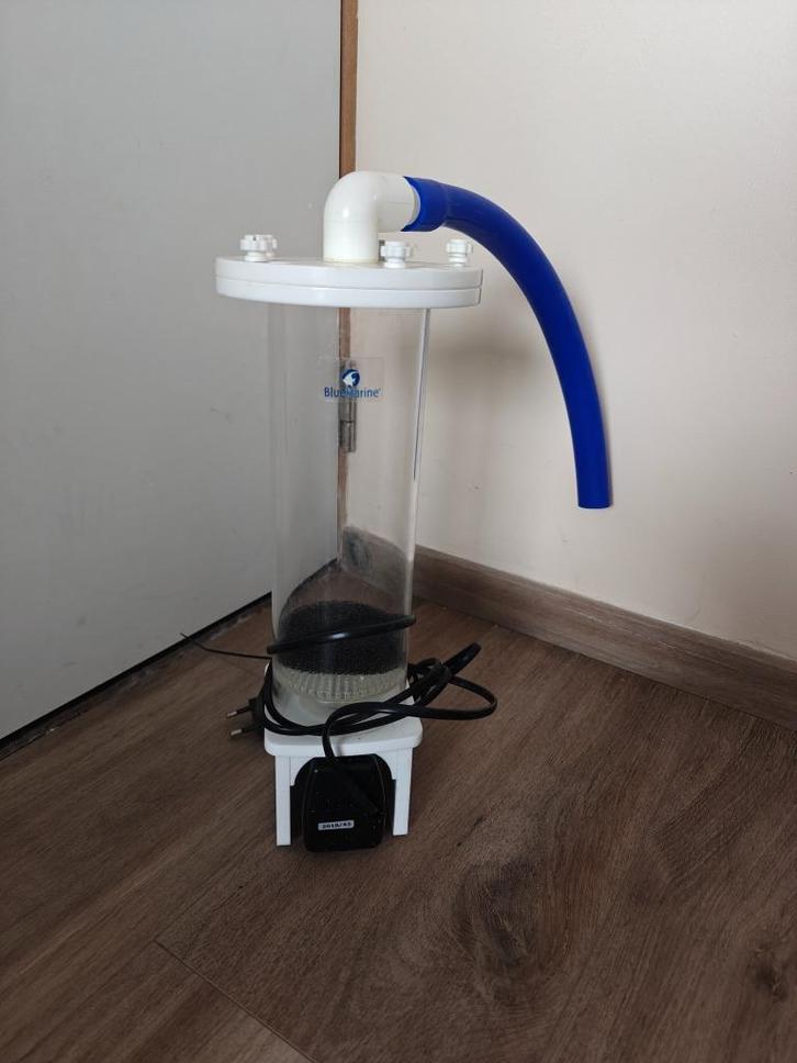 Blue Marine reactor + Colombo NP Pellets, Dieren en Toebehoren, Vissen | Aquaria en Toebehoren, Zo goed als nieuw, Filter of Co2