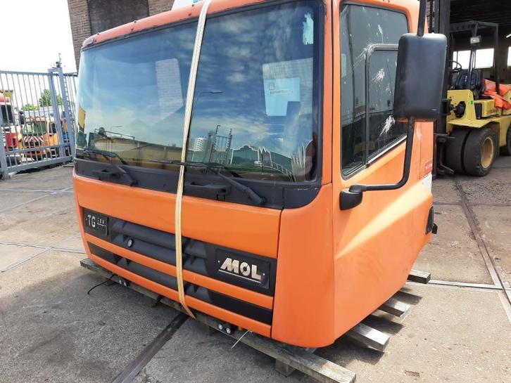 2x DAF cabine LF en CF + div. assen, Auto-onderdelen, Vrachtwagen-onderdelen, DAF, Carrosserie en Plaatwerk, Gebruikt, Ophalen