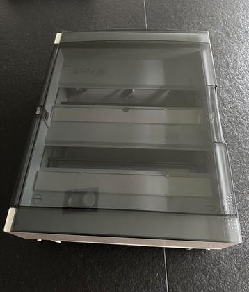 Zekering kast vynckier beschikbaar voor biedingen