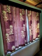 Paire de rideaux fleuris, Enlèvement