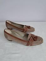 Voltan 38.5 beige instappers van leer en suède, Schoenen met lage hakken, Beige, Voltan, Ophalen of Verzenden