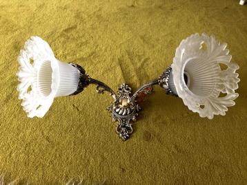 wandlamp uit vervlogen tijd beschikbaar voor biedingen