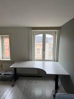 Ruim hoekbureau – stevige kwaliteit, Huis en Inrichting, Bureaus, Ophalen, Zo goed als nieuw, Bureau