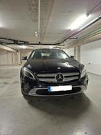 Mercedes GLA 180 uit 2016, Auto's, Zwart, Zwart, Leder, Diesel
