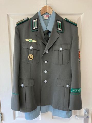 DDR Grenztruppen Fahnrich uniform beschikbaar voor biedingen