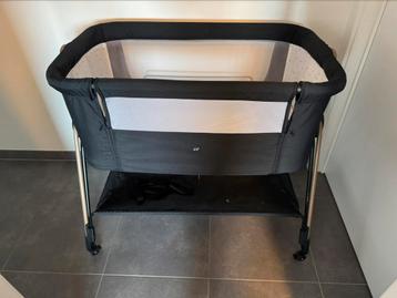 Co sleeper (Puck Claire), Kinderen en Baby's, Babywiegjes en Ledikanten, Ophalen, Zo goed als nieuw