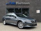 Skoda Superb Combi 1.4 TSI ACT Ambition Business PANO | TREK, Auto's, Skoda, 121 g/km, Zwart, Parkeersensor, Bedrijf