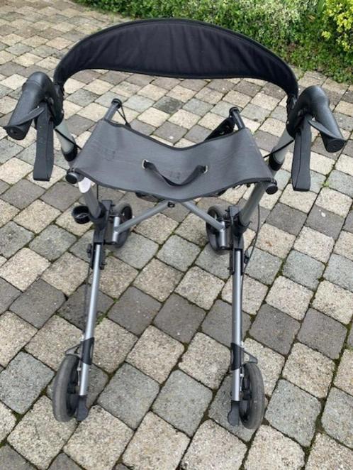 Rollator voor binnen-en buitenshuis, Diversen, Rollators, Gebruikt, Lichtgewicht, Opvouwbaar, Ophalen