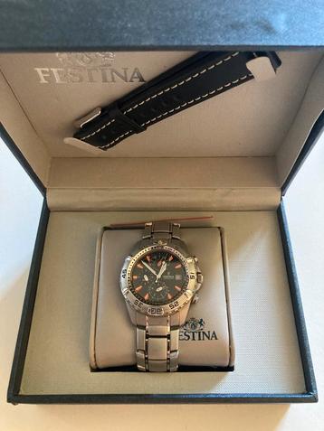 FESTINA PRACHTIG HERENHORLOGE ALS NIEUW - COMPLETE SET 2013 beschikbaar voor biedingen
