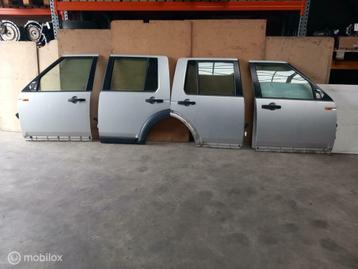 Deur Land Rover Discovery 3 4 Zilver Grijs Portier Deuren beschikbaar voor biedingen