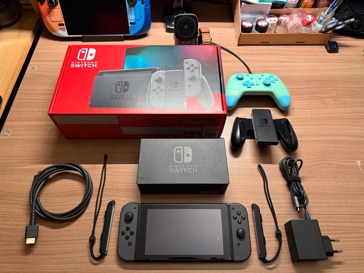 Nintendo Switch + 1 draadloze controller, Games en Spelcomputers, Spelcomputers | Nintendo Switch, Zo goed als nieuw, Switch 2019 Upgrade