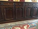 Volhouten Dressoir notelaar, Huis en Inrichting, Ophalen, Gebruikt, Klassiek, 200 cm of meer