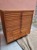 Antieke munten kast te koop, Ophalen