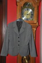 Veste de tailleur Blazer de marque"UDC"gris moyen T40 NEUVE, Vêtements | Femmes, Vestes & Costumes, Taille 38/40 (M), Enlèvement ou Envoi