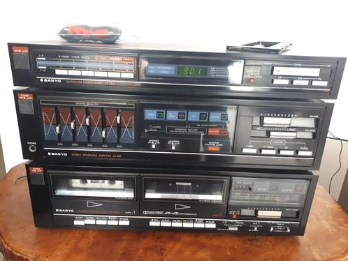 chaine hifi complete sanyo japan 1985/87, TV, Hi-fi & Vidéo, Chaîne Hi-fi, Comme neuf, Deck cassettes ou Lecteur-enregistreur de cassettes