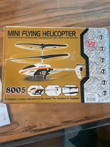 Mini helicopter beschikbaar voor biedingen