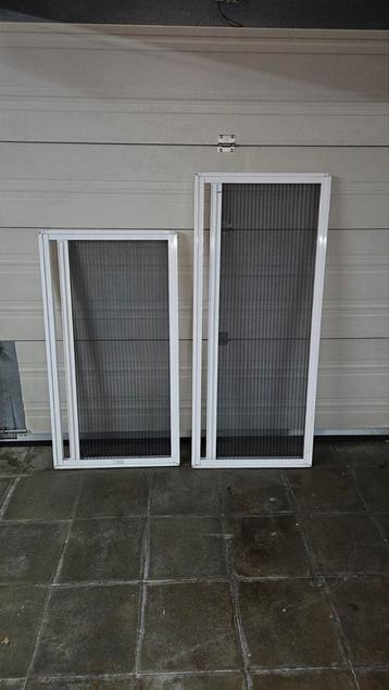 Muskietennet voor accordeon  beschikbaar voor biedingen