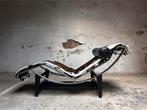 Cassina LC4 Chaise Longue Le Corbusier, Ophalen, Eenpersoons, Minder dan 75 cm, 150 tot 200 cm