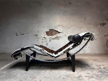 Cassina LC4 Chaise Longue Le Corbusier beschikbaar voor biedingen