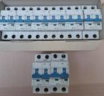 8 disjoncteurs neufs 2 pôles 6A - conformes, Doe-het-zelf en Bouw, Ophalen, Nieuw