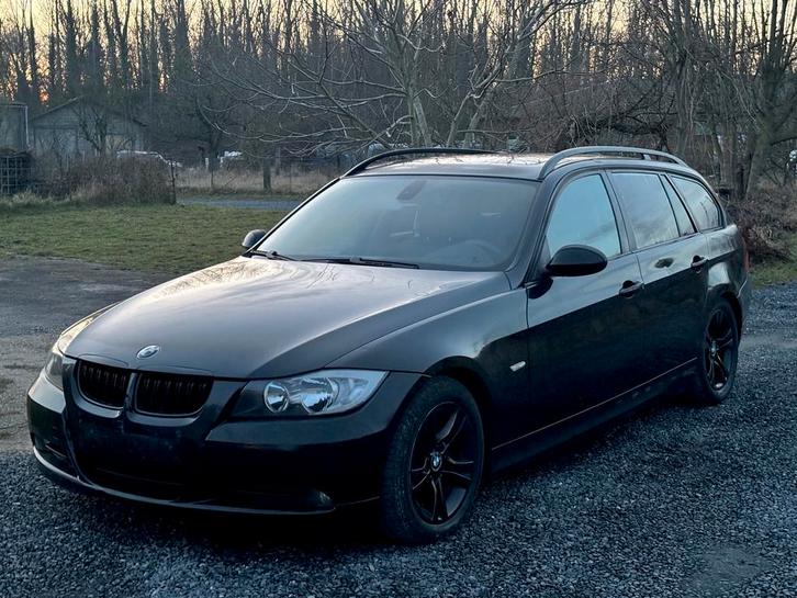 BMW 318D E91 BREAK, Auto's, BMW, Bedrijf, 3 Reeks, Diesel, Euro 4, Break, 5 deurs, Handgeschakeld, Zwart, Zwart, Leder, Ophalen