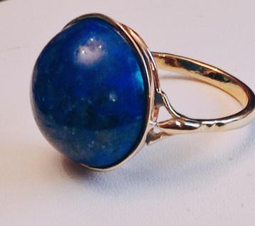 Gouden ring met Lapis lazuli  beschikbaar voor biedingen