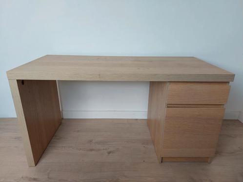 Ikea Malm bureau lichteiken kleur, Huis en Inrichting, Bureaus, Gebruikt, Bureau, Ophalen