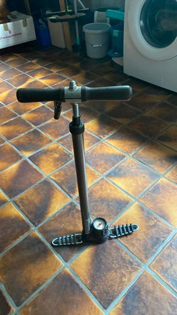 Fietspomp beschikbaar voor biedingen