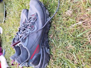 Sportschoenen beschikbaar voor biedingen