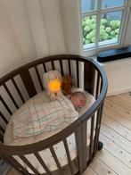 Stokke Sleepi Mini V3 Warm Brown +++, Enfants & Bébés, Parcs, Enlèvement, Comme neuf